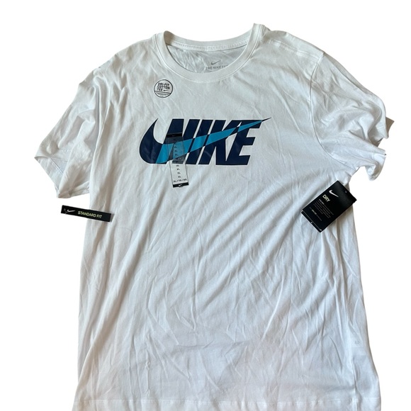 Nike Other - Nike White and Blue Short Sleeve Tee